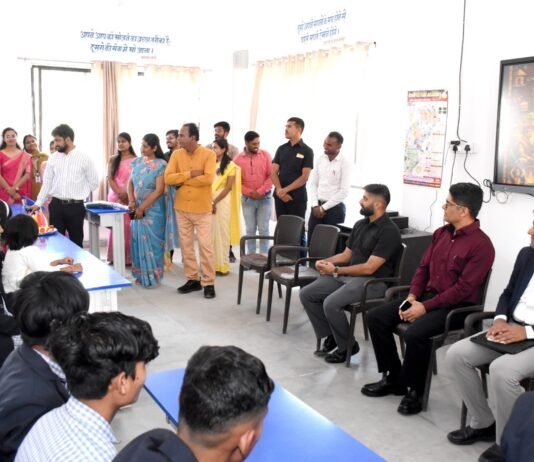 राजनांदगांव: पहले ही वर्ष में राजनांदगांव के प्रयास विद्यालय ने रचा इतिहास,नवमीं कक्षा के सभी विद्यार्थी प्रथम श्रेणी से उत्तीर्ण…