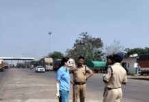 राजनांदगांव: नवरात्रि से पहले पुलिस अलर्ट, डोंगरगढ़ पदयात्रा मार्ग का किया निरीक्षण…