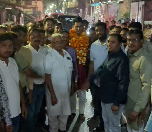 राजनांदगांव : स्टेशन पारा में विधायक देवेंद्र यादव का जोरदार स्वागत –आसिफ…