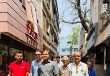 राजनांदगांव: ठेठवार पारा में नाली निर्माण के लिए महापौर ने किया स्थल निरीक्षण…