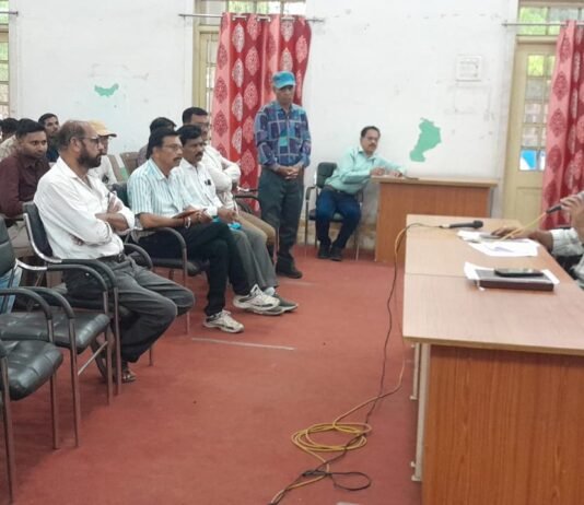 राजनांदगांव: आयुक्त ने की राजस्व वसूली की समीक्षा…