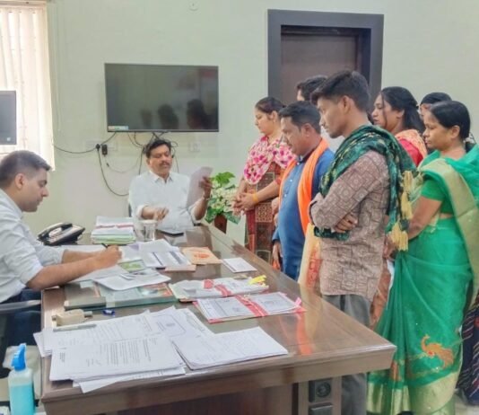 राजनांदगांव : कलेक्टर ने जनदर्शन में गंभीरता से सुनी नागरिकों की समस्याएं…