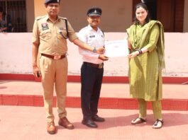 राजनांदगांव : उत्कृष्ट कार्य पर पुलिसकर्मियों का सम्मान…