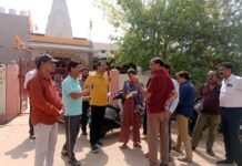 महापौर मधुसूदन यादव वार्ड निरीक्षण मंे आयुक्त के साथ सुबह पहुॅचे चिखली तथा लखोली राहुल नगर व कंचनबाग…