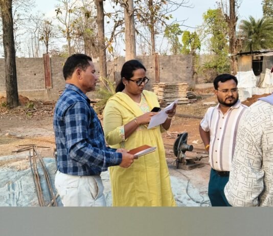 मोहला: धीमी प्रगति पर जताई नाराजगी, ठेकेदारों को नोटिस जारी करने के दिए निर्देश…