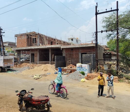 राजनांदगांव: लखोली के दो स्थानों में रेती गिट्टी का ढेर, संबंधितो पर 3 हजार रूपये जुर्माना…