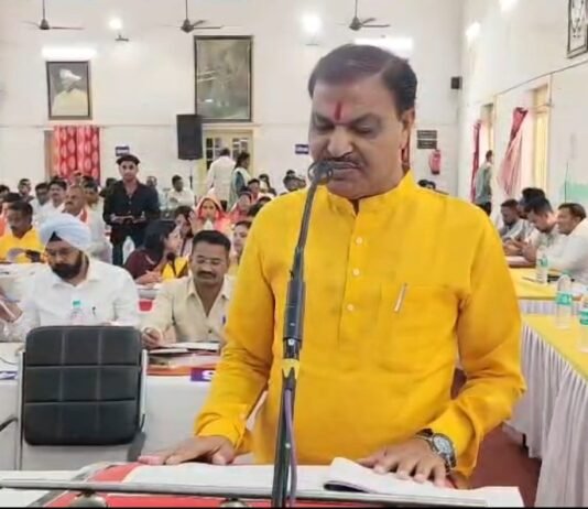 नगर निगम के वित्तीय वर्ष 2026-27 के आय व्यय का बजट सर्व सम्मति से पारित,महापौर ने 15 लाख के लाभ का बजट पेश किया…