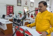 राजनांदगांव: महापौर मधुसूदन यादव ने नगर निगम राजनांदगांव का वित्तीय वर्ष 206-27 का बजट प्रेश किया…