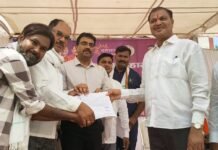 राजनांदगांव: आयुक्त शिविर स्थल का जायजा लेकर व्यवस्था देख आवेदको को सहयोग करने दिये निर्देश…