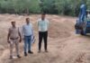 राजनांदगांव: ऑक्सीजन जोन भंवरमरा में अवैध रेत भण्डारण पर की गई कड़ी कार्रवाई,मौके से दो ट्रैक्टर-ट्रॉली एवं एक लोडर जप्त…