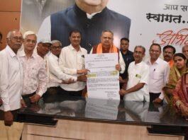 विधानसभा अध्यक्ष डॉ. रमन सिंह ने ग्राम नादिया में कबीर साहेब द्वार एवं मठ के विकास कार्यों हेतु 51 लाख रूपए की प्रशासकीय स्वीकृति…