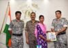 गढ़चिरौली में 38 लाख के इनामी पांच हार्डकोर नक्सलियों ने किया आत्मसमर्पण, मुख्यधारा से जुड़ने का लिया संकल्प…