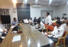 राजनांदगांव: राजस्व विभाग की समीक्षा में महापौर ने राजस्व वसूली एवं दुकान किराए की ली जानकारी…