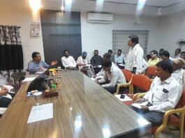 राजनांदगांव: राजस्व विभाग की समीक्षा में महापौर ने राजस्व वसूली एवं दुकान किराए की ली जानकारी…