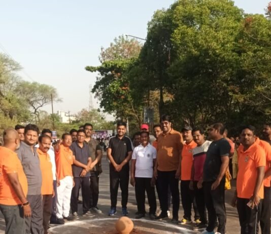 राजनांदगांव: मस्ती की पाठशाला में अखाडा, मटकी फोड़, जलेबी दौड़, मोमबत्ती जलाव रहा आकर्षण का केन्द्र…