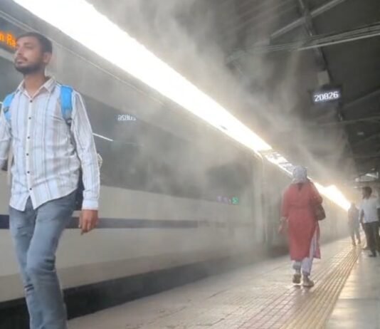 राजनांदगांव रेलवे स्टेशन पर लगा मिस्ट कूलिंग सिस्टम, यात्रियों को गर्मी से राहत…