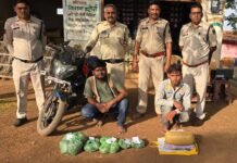 राजनांदगांव : बाइक की सीट में छुपाकर ले जा रहे थे गांजा, चिखली पुलिस ने दो तस्करों को दबोचा…