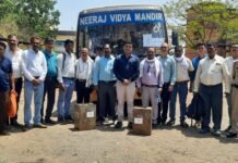 राजनांदगांव: नगरपालिकाओं एवं त्रिस्तरीय पंचायतों के आम व उप निर्वाचन के लिए मतदान दलों की हुई रवानगी…