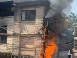राजनांदगांव: शॉर्ट सर्किट से भारत माता चौक के बिजली खंभे में आग…