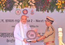 छत्तीसगढ़ में सुरक्षा व्यवस्था को तकनीकी मजबूती : केंद्रीय गृह एवं सहकारिता मंत्री अमित शाह ने ‘अत्याधुनिक डायल 112’ और फॉरेंसिक मोबाइल वैन को दिखाई हरी झंडी…
