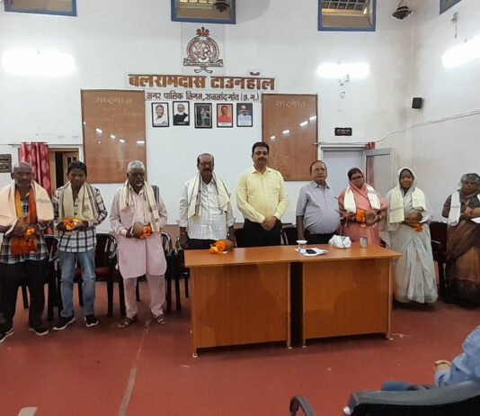 राजनांदगांव: 1 लाईनमेन एवं 7 सफाईकर्मी हुए सेवानिवृत्त, निगम में दी गई भावभिनी बिदाई…