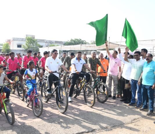 विश्व सायकल दिवस उत्साहपूर्वक मनाया गया,फिट इंडिया संडे ऑन सायकल रैली में खिलाड़ियों,जवानों एवं नागरिकों ने बढ़-चढ़कर लिया हिस्सा…