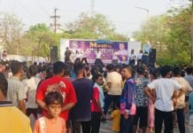 मस्ती की पाठशाला में पारंपरिक खेलो के प्रति बच्चों मंे उत्साह,जुम्बा डाॅस में सभी वर्ग के लोग छत्तीसगढ़ी गाने में जमकर झुमे…