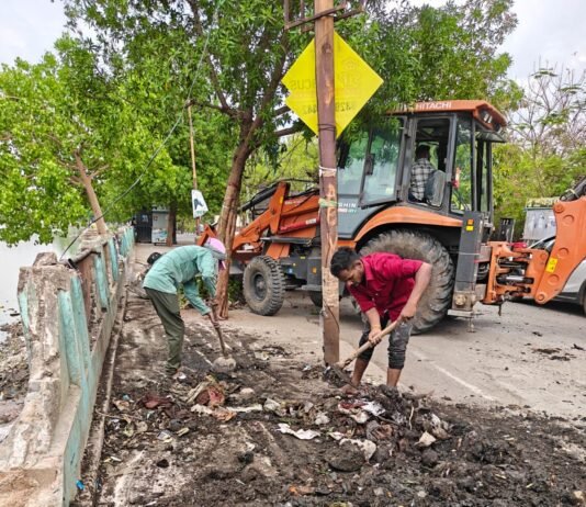 राजनांदगांव: रानी सागर के किनारे चला सफाई अभियान, चौपाटी के पास से ठेला खोमचा हटाए…