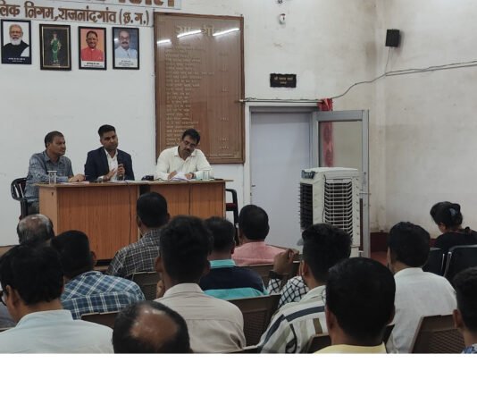 महापौर ने वार्ड में सभी आवश्यक व्यवस्था दुरूस्त करने नोडल अधिकारियो से एंव माह अंत तक नये डिमाण्ड तैयार करने राजस्व प्रभारियो से कहा…