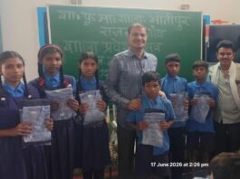 महापौर मोतीपुर स्कूल में शाला प्रवेशोत्सव में हुए शामिल,विद्यार्थियो को तिलक लगाकर कापी, पुस्तक एवं गणवेश का किया वितरण…