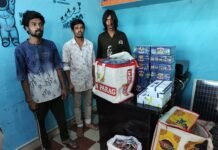 राजनांदगांव: किराना दुकान में सेंधमारी करने वाले तीन आरोपी गिरफ्तार, 53 हजार रुपए से अधिक का माल बरामद…