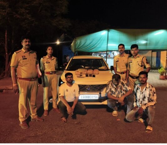 राजनांदगांव: दुर्ग से राजनांदगांव आ रही कार से गांजा जब्त, पुलिस ने किया बड़ा खुलासा…
