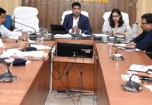 राजनांदगांव: कलेक्टर की अध्यक्षता में ठोस अपशिष्ट प्रबंधन नियम 2026 के प्रभावी क्रियान्वयन के संबंध में जिला स्तरीय समिति की समीक्षा बैठक संपन्न…