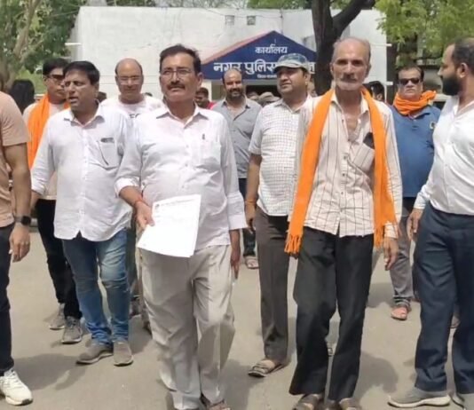राजनांदगांव: सोशल मीडिया पर आपत्तिजनक टिप्पणियों के खिलाफ स्वर्णकार समाज ने एसपी से की शिकायत…