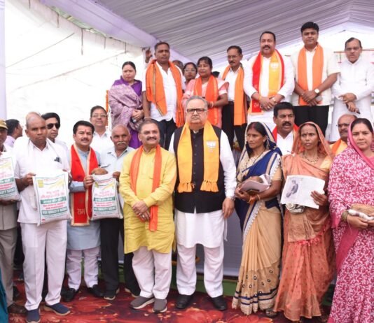 राजनांदगांव: कृषि की नवीनतम एवं आधुनिक तकनीक को अपनाएं कृषक : विधानसभा अध्यक्ष डॉ. रमन सिंह…