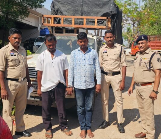 राजनांदगांव: गोदाम से लाखों रुपये का अनाज चोरी करने वाले दो फरार आरोपी गिरफ्तार, पिकअप वाहन जब्त…