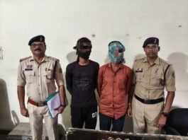 खैरागढ़: लिफ्ट देने के बहाने महिला से छेड़छाड़, दो आरोपी गिरफ्तार…