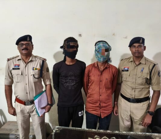 खैरागढ़: लिफ्ट देने के बहाने महिला से छेड़छाड़, दो आरोपी गिरफ्तार…