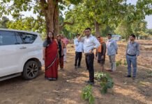 मोहला:जिले के दूरस्थ आदिवासी अंचल मदनवाड़ा पहुंचीं कलेक्टर प्रजापति…