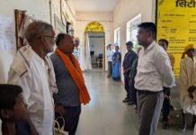 राजनांदगांव: कलेक्टर ने डोंगरगांव तहसील कार्यालय का किया औचक निरीक्षण…