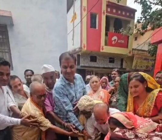 वार्ड नं. 47 मोहारा को मिला 1.50 करोड से अधिक की सौगात ,पाईप लाईन विस्तार, मुक्तिधाम उन्नयन एवं रोड नाली निर्माण के लिए महापौर ने किया भूमिपूजन…