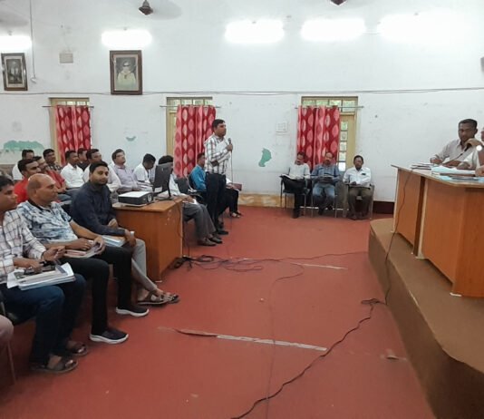 राजनांदगांव : राजस्व विभाग की समीक्षा में आयुक्त ने प्रतिदिन लक्ष्य निर्धारित कर वसूली के दिये निर्देश…