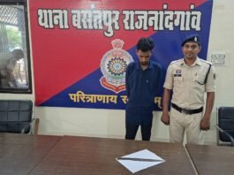 राजनांदगांव: नंदई चौक में चाकू लहराकर दहशत फैलाने वाला युवक गिरफ्तार, 4 अन्य पर भी कार्रवाई…