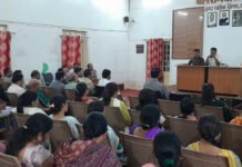 प्रधानमंत्री सूर्य घर मुफ्त बिजली योजना का लाभ लेने अपने घरो में सोलर पेनल लगाने आयुक्त ने अधिकारियो व कर्मचारियो को प्रेरित कर दी जानकारी…