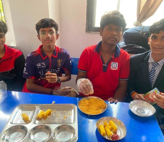 राजनांदगांव: प्रयास आवासीय विद्यालय के विद्यार्थियों द्वारा लगाया गया फूड स्टॉल…