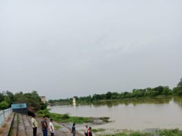 राजनांदगांव: मोहारा वार्ड विजिट में आयुक्त ने एसएलआरएम सेन्टर एवं पुन्नी मेला स्थल का किया निरीक्षण….