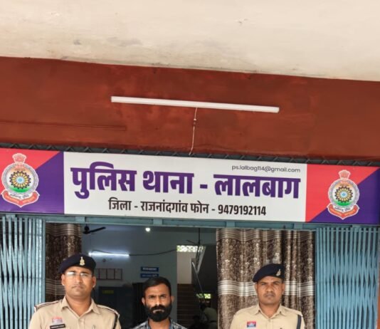 राजनांदगांव: शिवनाथ ऑटोमोबाइल शोरूम चोरी मामले में आरोपी गिरफ्तार…