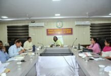 मोहला: विभिन्न पोर्टलों में लंबित प्रकरणों का समयबद्ध करें निराकरण-कलेक्टर तुलिका प्रजापति…