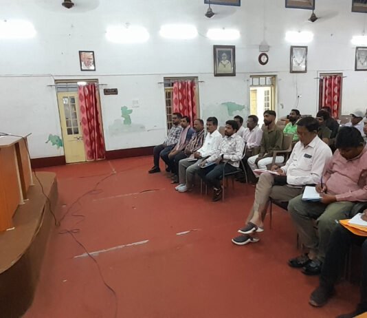 राजनांदगांव: बेहतर सफाई के लिए आयुक्त ने नोडल अधिकारियो, सफाई दरोगा एवं वार्ड प्रभारियों की ली बैठक…