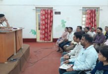 राजनांदगांव: राजस्व विभाग की समीक्षा में आयुक्त ने नये दर से डिमाण्ड दुरूस्त कर वसूली के दिये निर्देश…